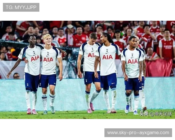 托特纳姆热刺推进连击撬动中路